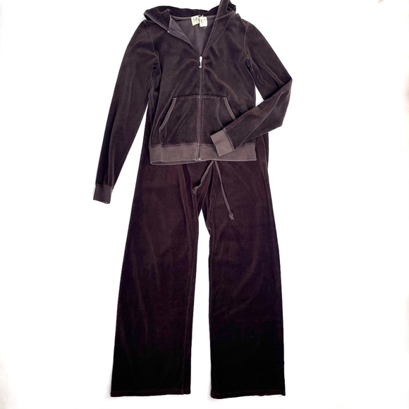 Vintage Juicy Couture Chocolate Brown Velour TrackSuit Pant Suit Hoodie Set - Picture 13 of 13